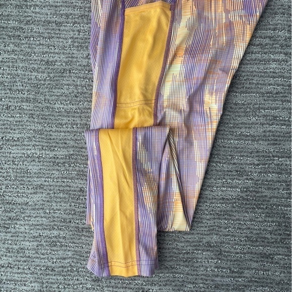 GYMSHARK Limited Edition Sport High Waist Lightweight Breathable Leggings - Picture 8 of 10